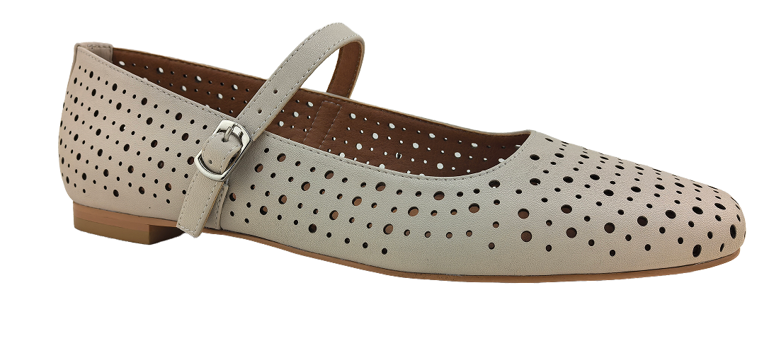 Perforated Flat Shoe product sample